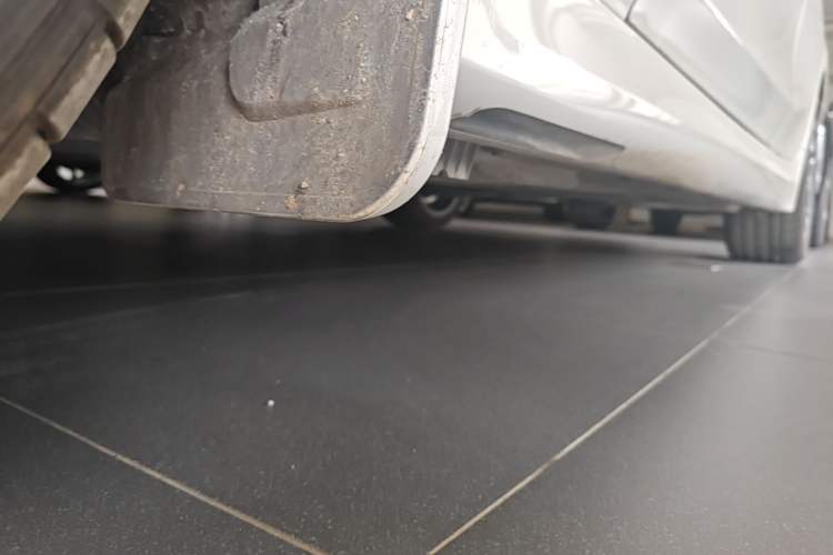 Used BMW 3 Series 2025 330Li M Sport Shadowline Package Chassis Front Left