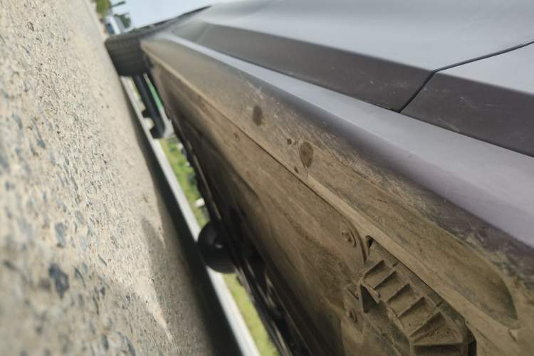 Used BMW 3 Series 2025 325Li M Sport Package Chassis Front Right