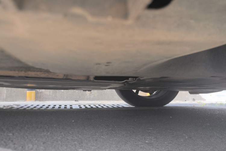 Used BMW 3 Series 2025 325Li M Sport Package Chassis Front Right