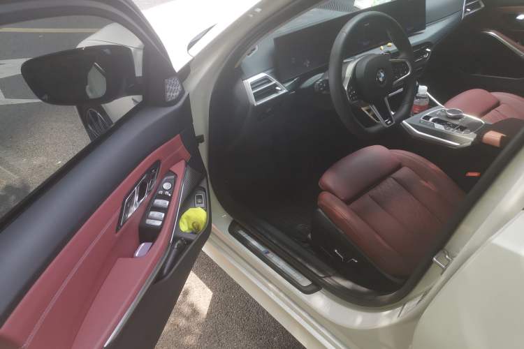 Used BMW 3 Series 2025 325Li M Sport Package Driver Seat
