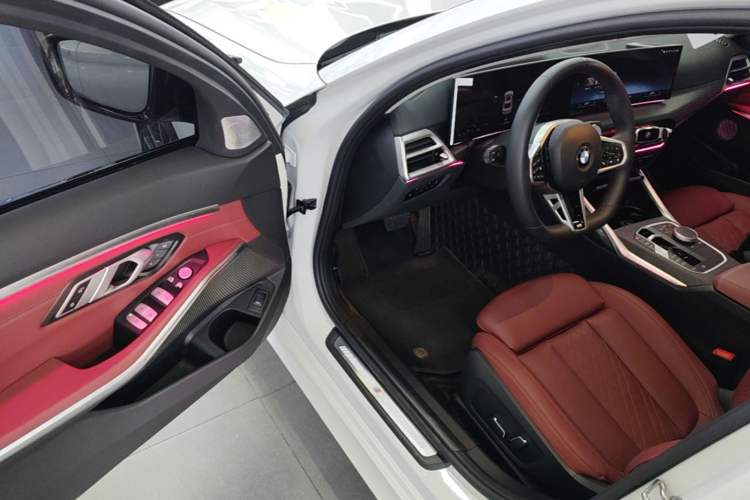 Used BMW 3 Series 2025 325Li M Sport Package Driver Seat