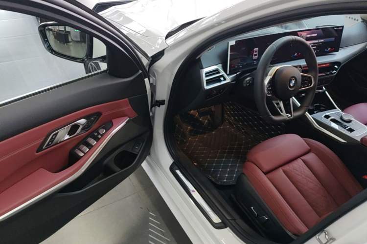 Used BMW 3 Series 2025 325Li M Sport Package Driver Seat