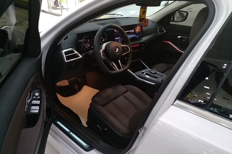 Used BMW 3 Series 2025 325Li M Sport Package Driver Seat