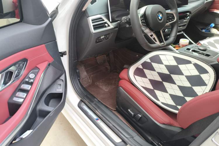 Used BMW 3 Series 2025 325Li M Sport Package Driver Seat
