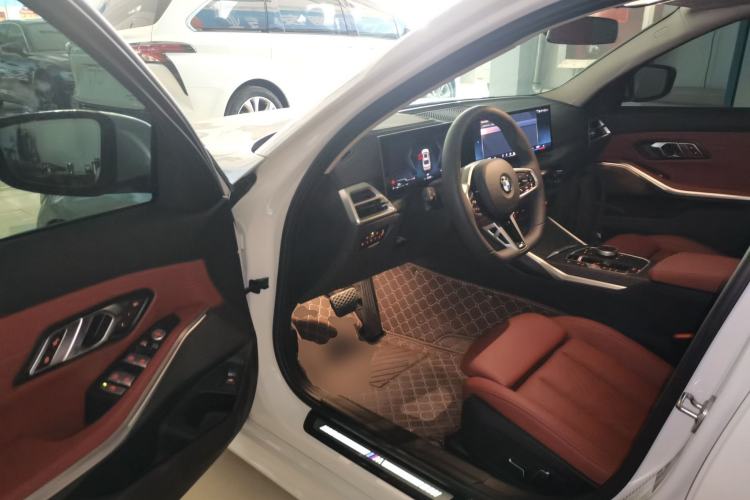 Used BMW 3 Series 2025 325Li M Sport Package Driver Seat