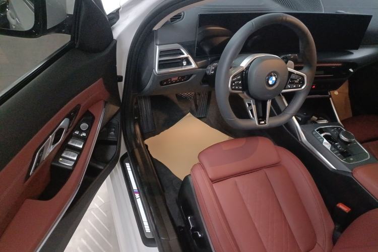 Used BMW 3 Series 2025 325Li M Sport Package Driver Seat