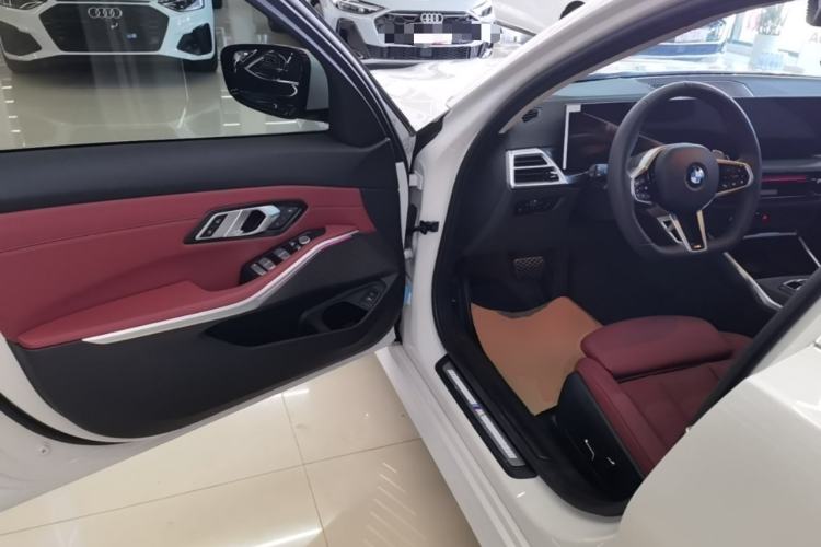 Used BMW 3 Series 2025 325Li M Sport Package Driver Seat