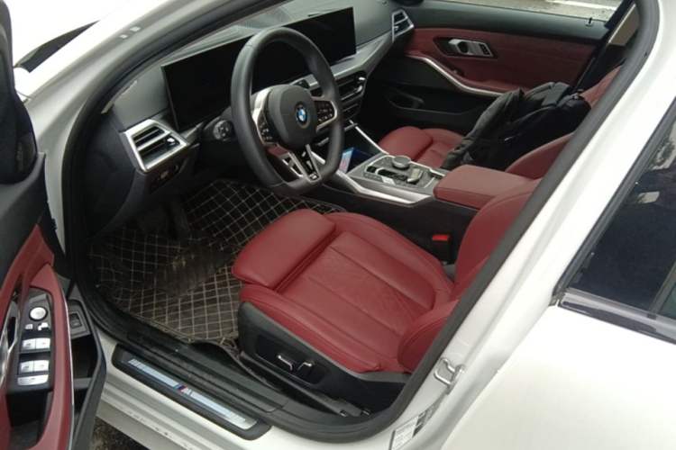 Used BMW 3 Series 2025 330Li M Sport Shadowline Package Driver Seat