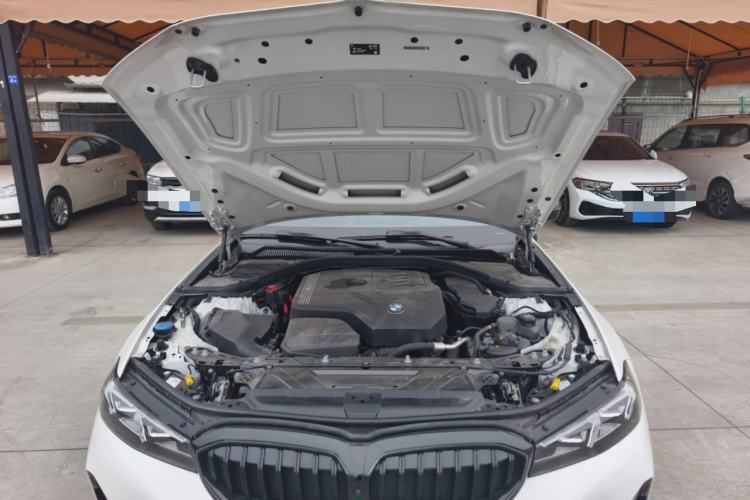 Used BMW 3 Series 2025 330Li M Sport Shadowline Package Engine Bay