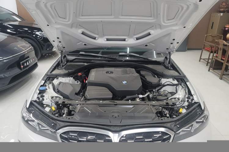 Used BMW 3 Series 2025 325Li M Sport Package Engine Bay