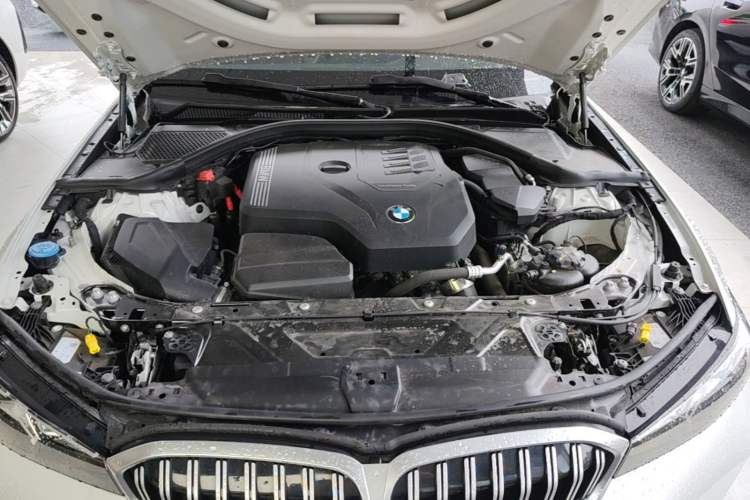 Used BMW 3 Series 2025 325Li M Sport Package Engine Bay