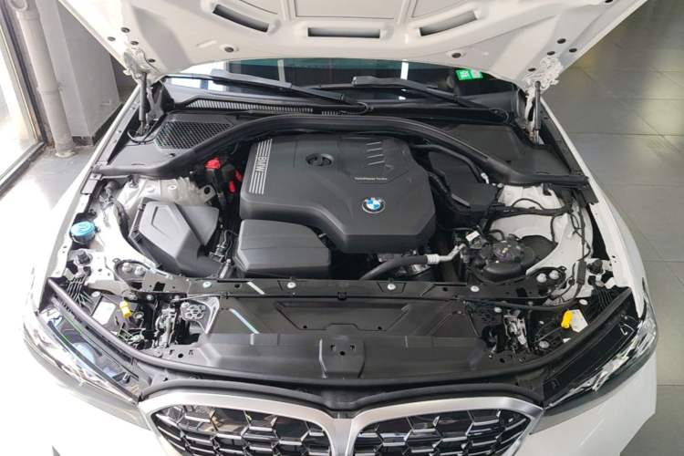 Used BMW 3 Series 2025 325Li M Sport Package Engine Bay