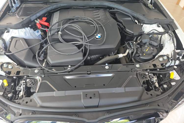 Used BMW 3 Series 2025 330Li M Sport Shadowline Package Engine Bay