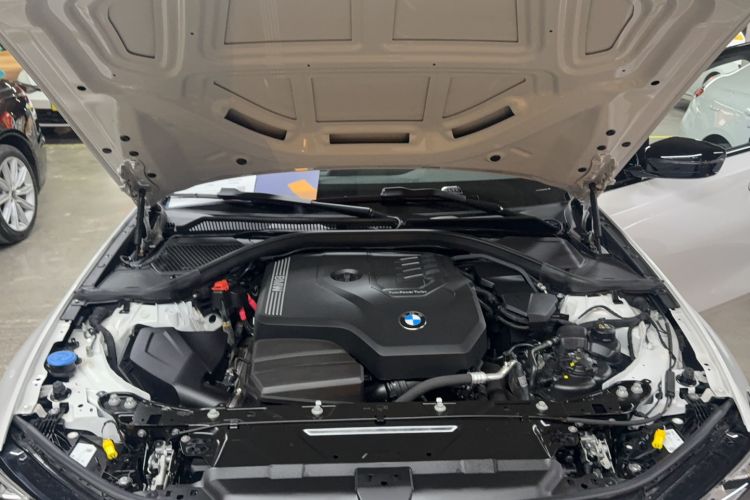 Used BMW 3 Series 2025 330Li M Sport Shadowline Package Engine Bay