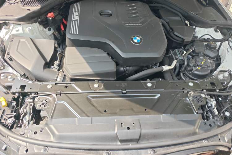 Used BMW 3 Series 2025 330Li M Sport Shadowline Package Engine Bay