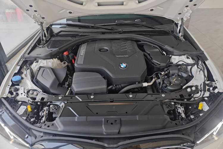 Used BMW 3 Series 2025 330Li M Sport Shadowline Package Engine Bay