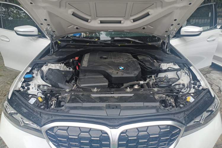 Used BMW 3 Series 2025 325i M Sport Package Engine Bay