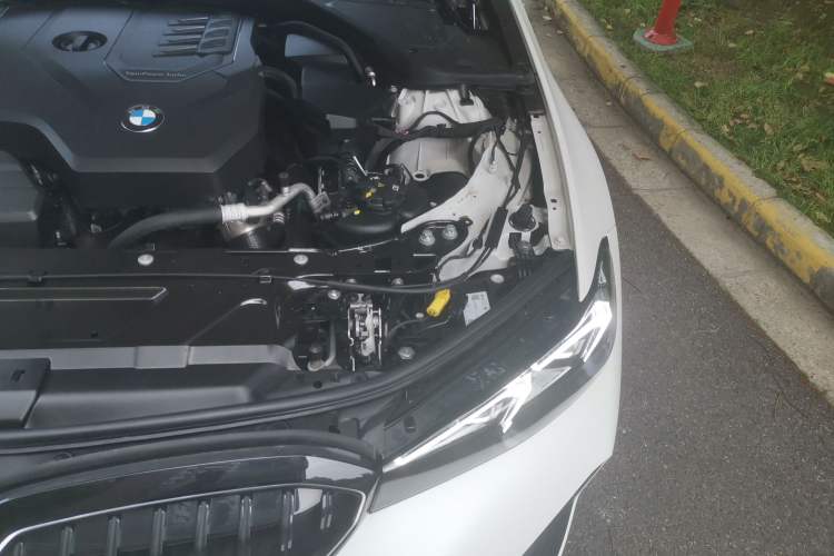 Used BMW 3 Series 2025 325Li M Sport Package Engine Bay Left