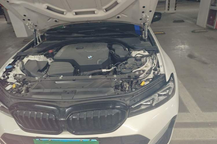 Used BMW 3 Series 2025 330i M Sport Night Edition Package Engine Bay Left