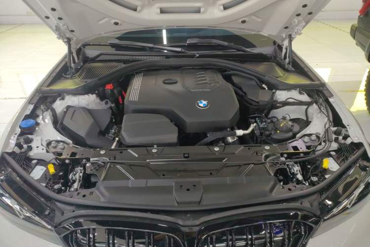 Used BMW 3 Series 2025 325Li M Sport Package Engine Bay
