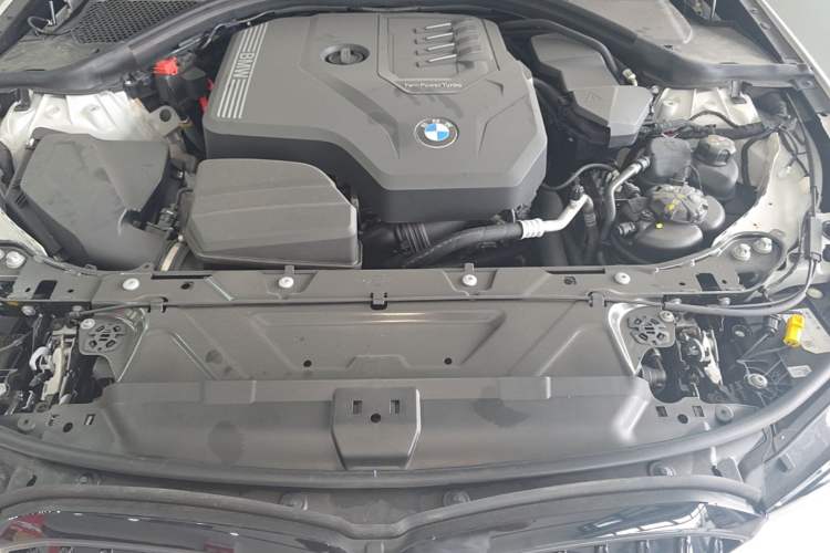 Used BMW 3 Series 2025 330Li M Sport Shadowline Package Engine Bay