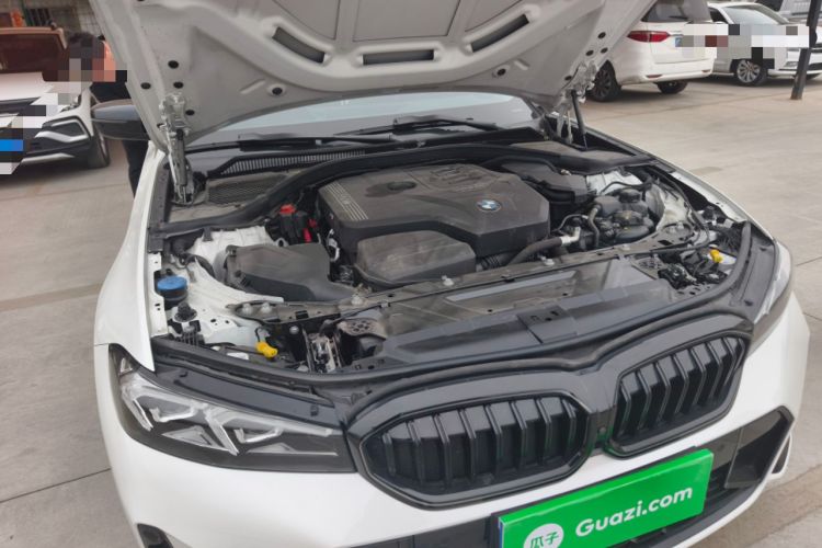Used BMW 3 Series 2025 330Li M Sport Shadowline Package Engine Bay Right