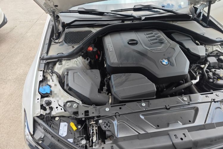 Used BMW 3 Series 2025 330Li M Sport Shadowline Package Engine Bay Right