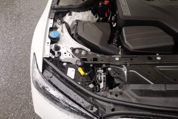 Used BMW 3 Series 2025 325Li M Sport Package Engine Bay Right