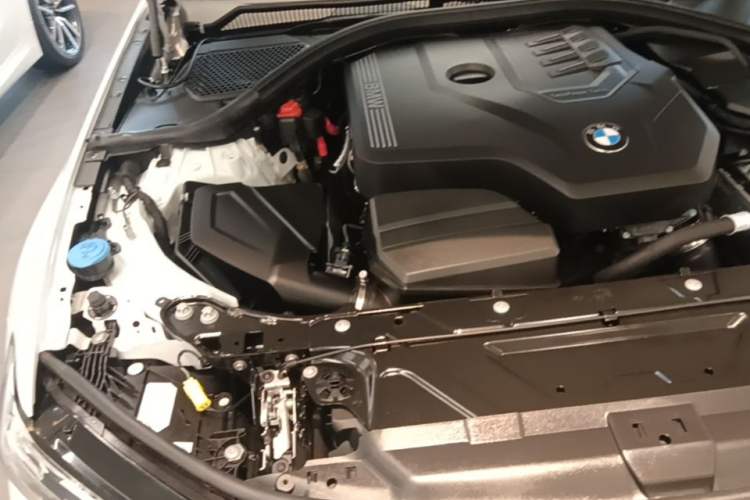 Used BMW 3 Series 2025 325Li M Sport Package Engine Bay Right