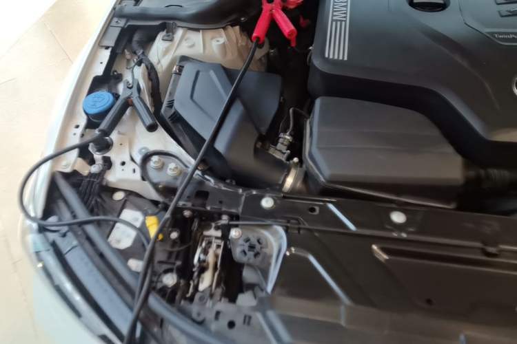 Used BMW 3 Series 2025 330Li M Sport Shadowline Package Engine Bay Right