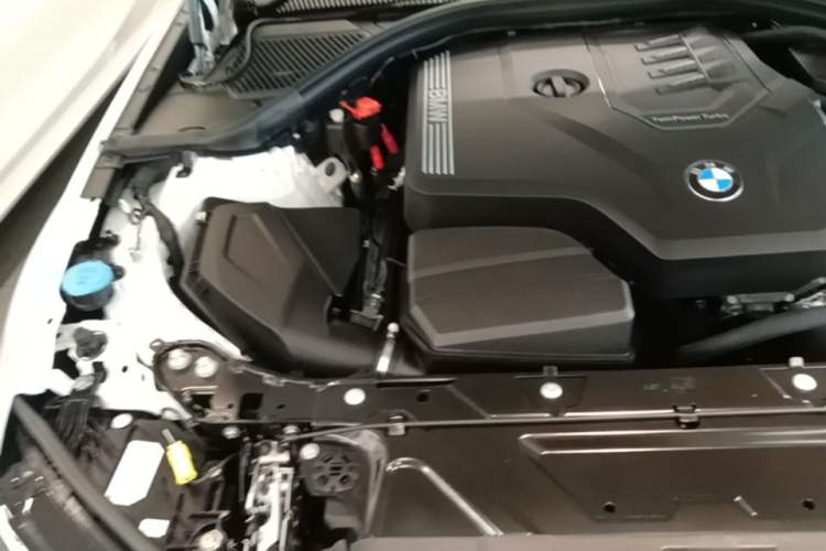 Used BMW 3 Series 2025 325Li M Sport Package Engine Bay Right