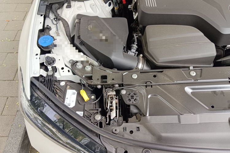 Used BMW 3 Series 2025 325Li M Sport Package Engine Bay Right