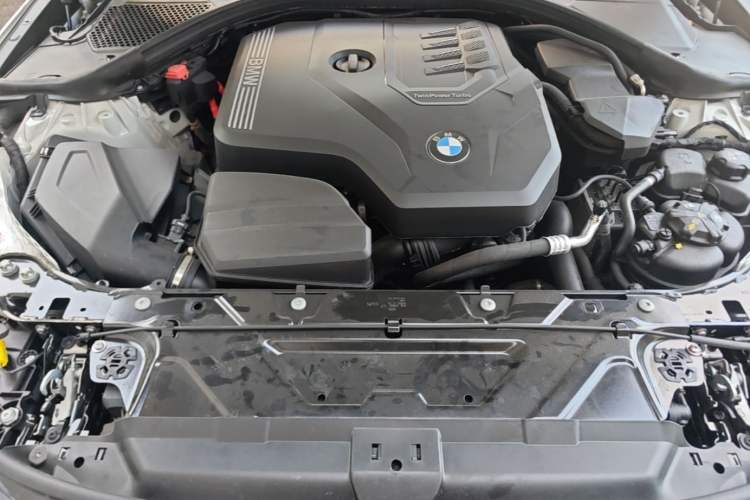 Used BMW 3 Series 2025 330Li M Sport Shadowline Package Engine Bay