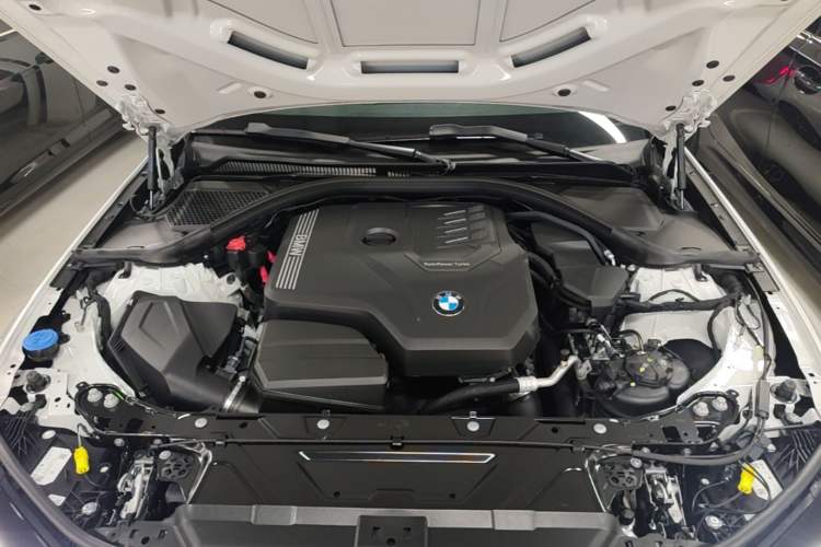 Used BMW 3 Series 2025 325i M Sport Package Engine Bay