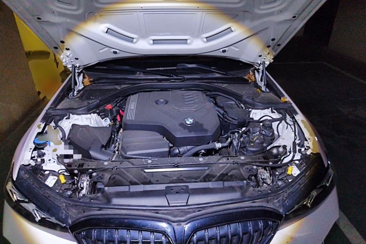 Used BMW 3 Series 2025 330Li M Sport Shadowline Package Engine Bay