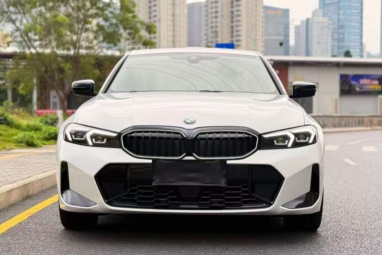 Used BMW 3 Series 2025 330Li M Sport Shadowline Package Exterior 4