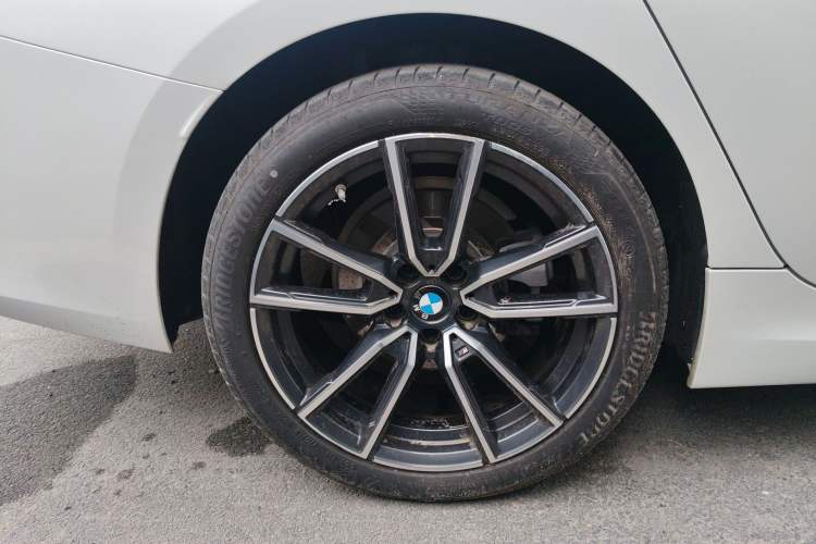 Used BMW 3 Series 2025 325Li M Sport Package Exterior 5