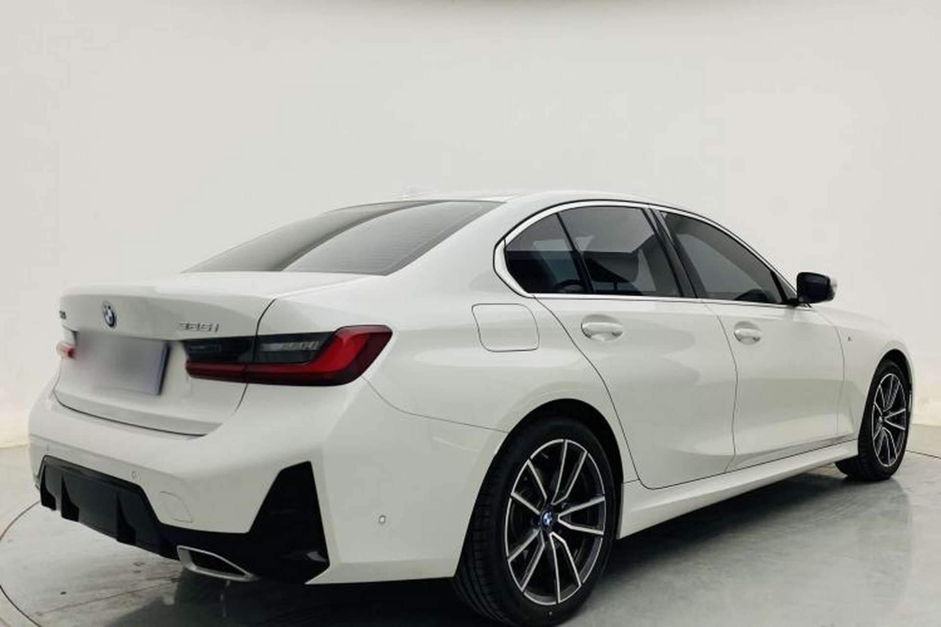 Used BMW 3 Series 2025 325i M Sport Package Exterior 5