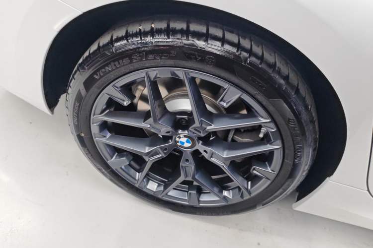 Used BMW 3 Series 2025 330Li M Sport Shadowline Package Exterior 5
