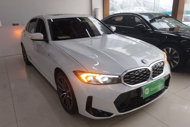 Used BMW 3 Series 2025 325Li M Sport Package Front Right 45 Deg