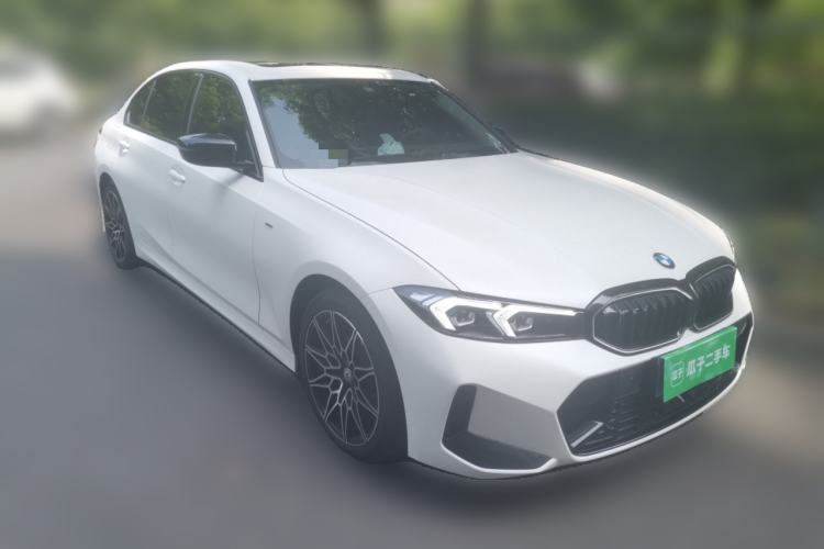 Used BMW 3 Series 2025 325Li M Sport Package Front Right 45 Deg