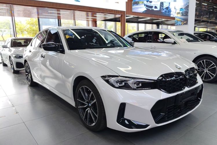 Used BMW 3 Series 2025 325Li M Sport Package Front Right 45 Deg