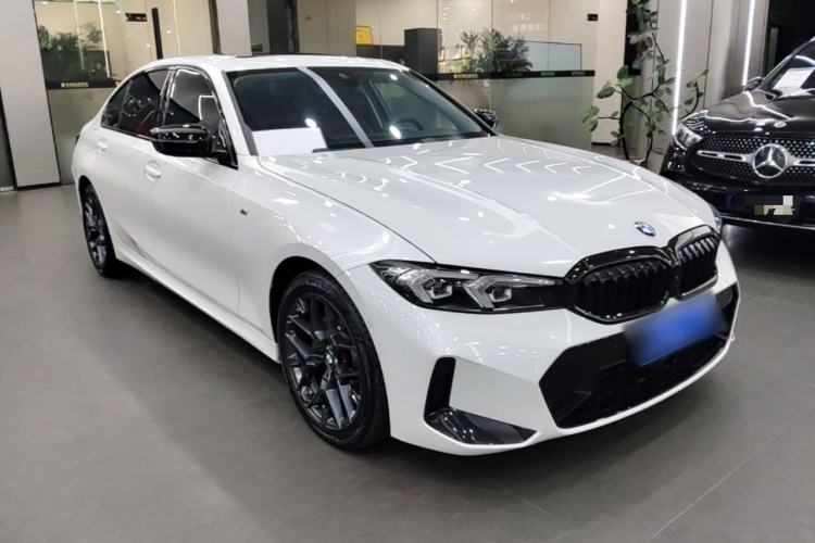 Used BMW 3 Series 2025 330Li M Sport Shadowline Package Front Right 45 Deg