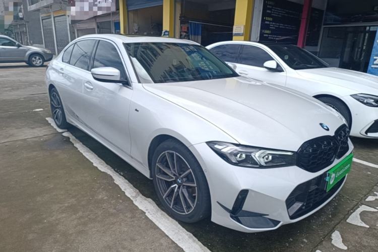 Used BMW 3 Series 2025 325Li M Sport Package Front Right 45 Deg