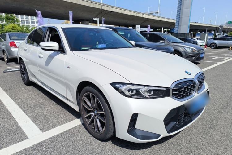Used BMW 3 Series 2025 325Li M Sport Package Front Right 45 Deg