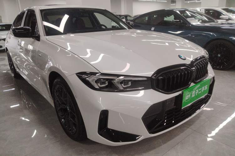 Used BMW 3 Series 2025 330Li M Sport Shadowline Package Front Right 45 Deg