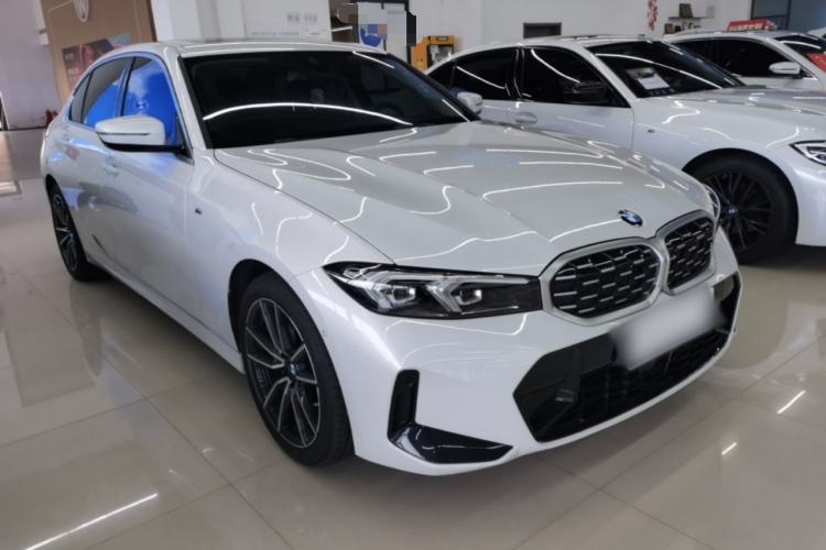 Used BMW 3 Series 2025 325Li M Sport Package Front Right 45 Deg