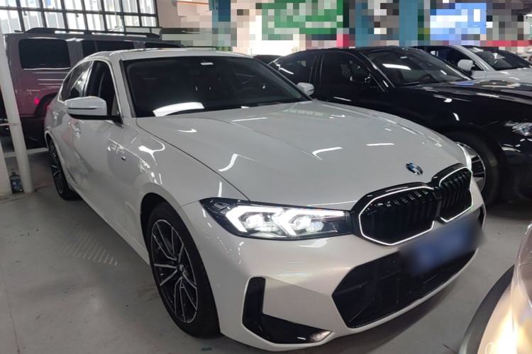 Used BMW 3 Series 2025 325i M Sport Package Front Right 45 Deg
