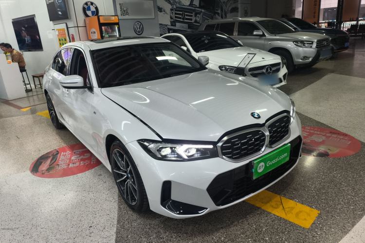 Used BMW 3 Series 2025 325Li M Sport Package Front Right 45 Deg