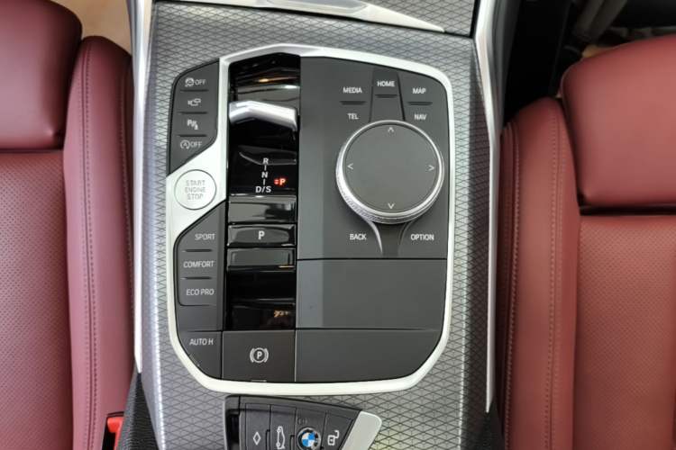 Used BMW 3 Series 2025 330Li M Sport Shadowline Package Gear Lever